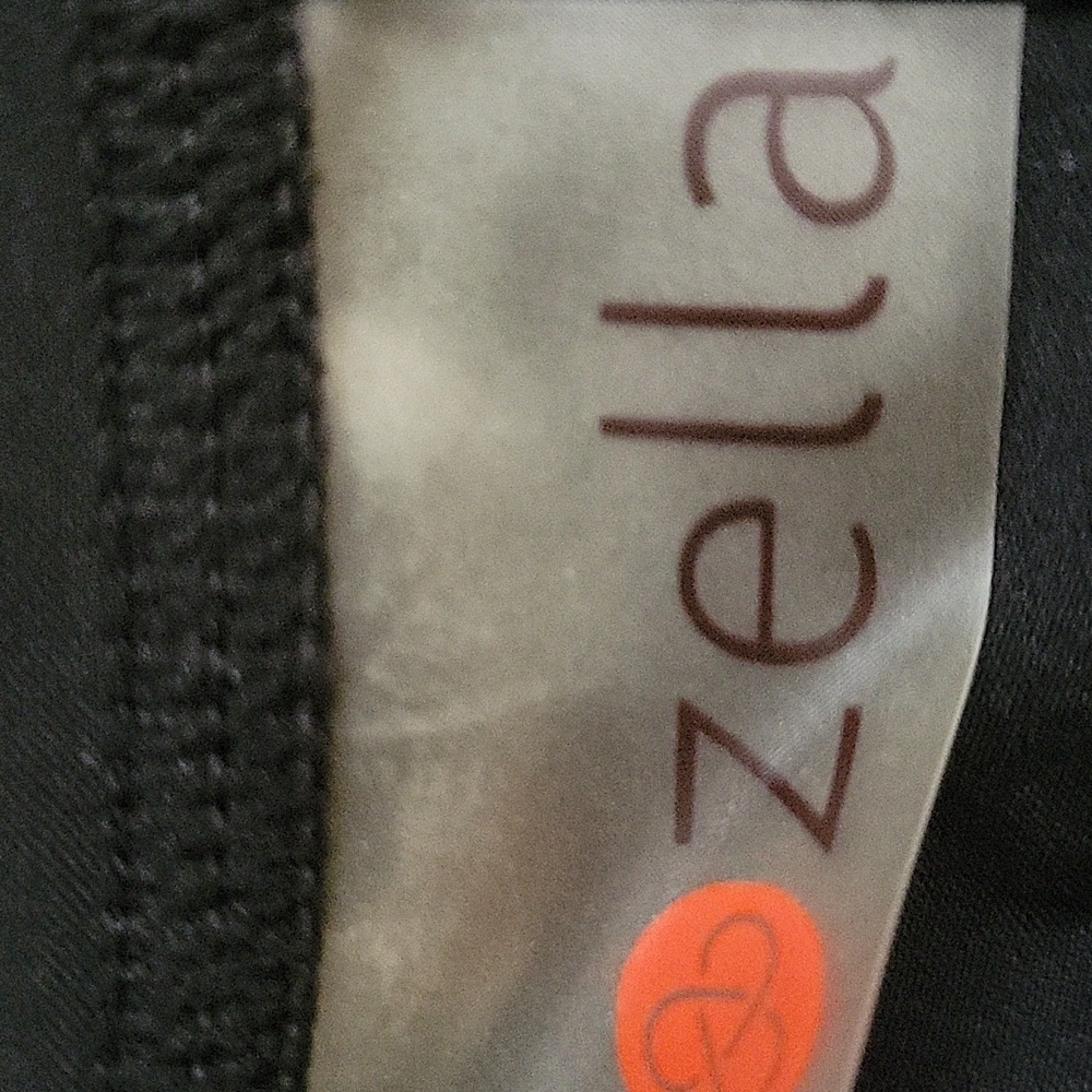 Zella Women's Black and Gray Sweater - Picture 5 of 6